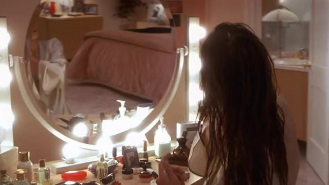 Rhona Mitra perfect round plots in Hollow Buddy