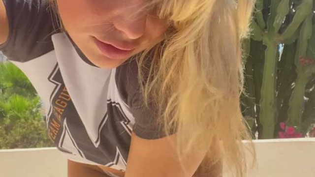 Am I beautiful or hot to you?