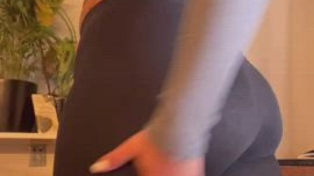 i hope busty whores are ur preference :P