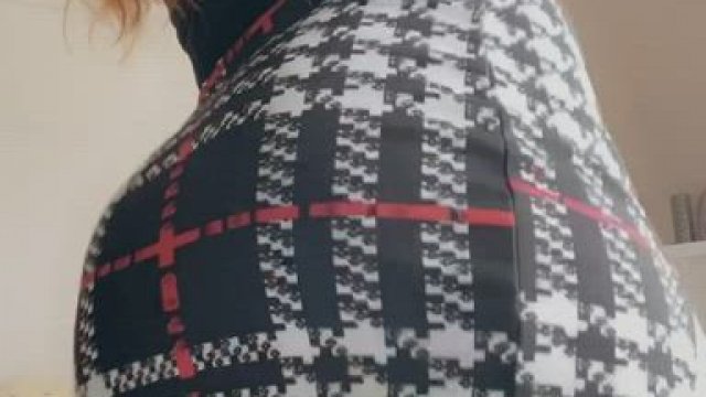 My pale and perky ass would love to bounce on your dick