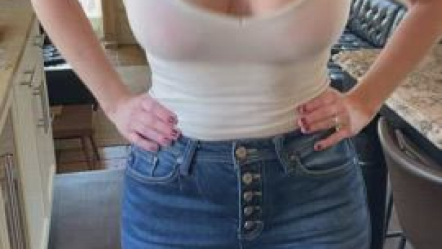 Huge hips, small waist, and... [40 Mom]