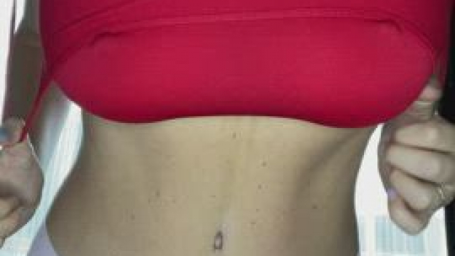 Bouncy momma boobies [gif]