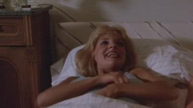 Teresa Ganzel huge jiggly plot in Movie Madness (1982)