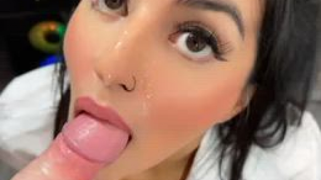 Can I be your favourite Pakistani woman