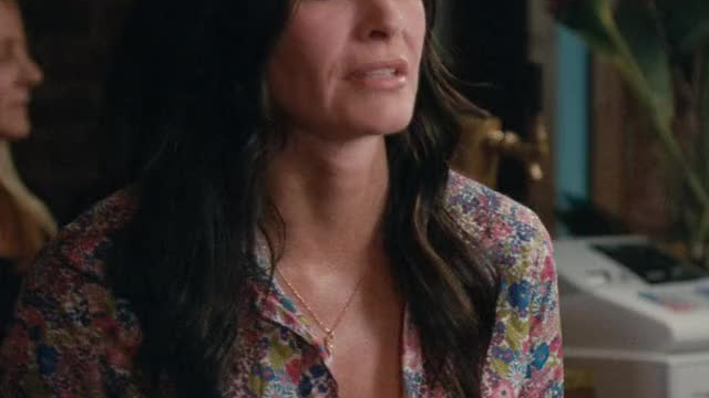 Courteney Cox has some cutie plots - From Mature Town