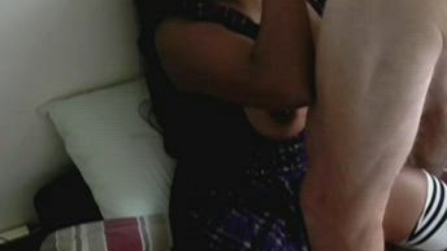 Ebony chick is in No Hurry