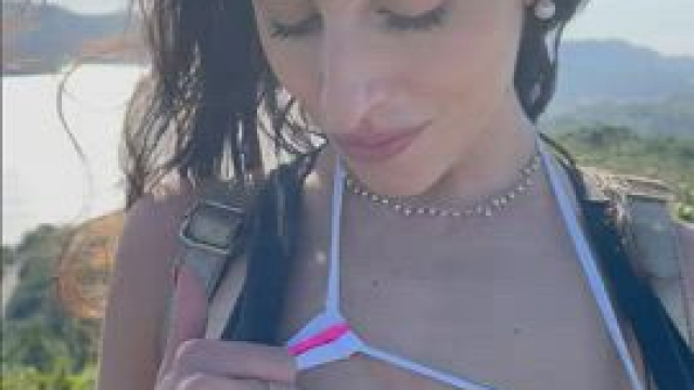 I'm a popular girl on the hiking trails - see why