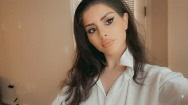 My massive DDDs are too big for this crop top I guess