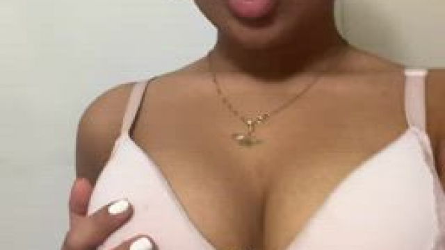 big arab tits and a cuty 19yo young girl face, what more do u need