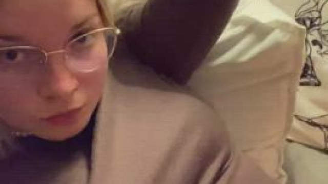 Showing off my body to random men gets me wet