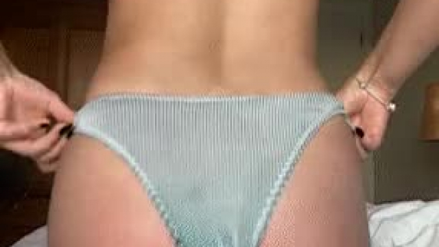 Would you let this librarian sit on your face with her chubby booty