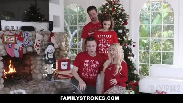 Riley Mae - Drilled During Family Christmas Pictures