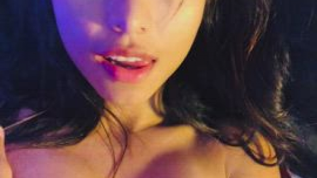 Have a pretty weekend all you lovely souls ;)