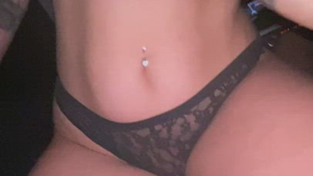 My partners gf riding me in the car