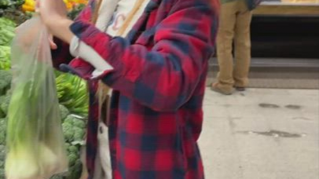 The buddy behind me was suspicious and knew I was up to no good lol! [gif]