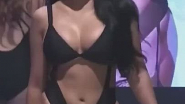 I wanna bend her over go to town on her cunt