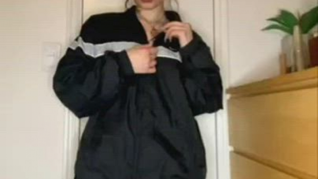 Would you cum to a Middle Eastern young girl