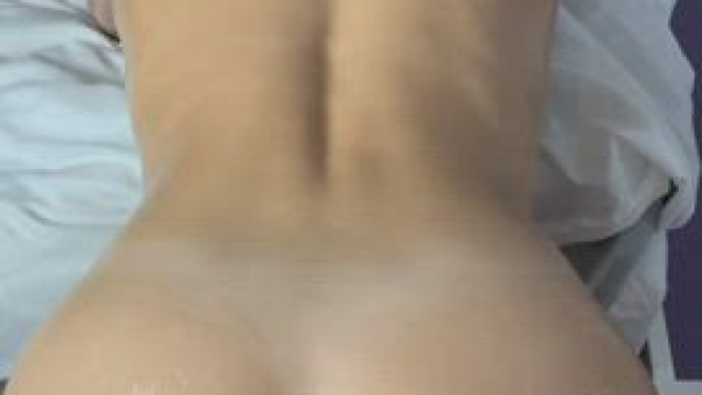 Who wants an oiled up anal chick bouncing on their dick