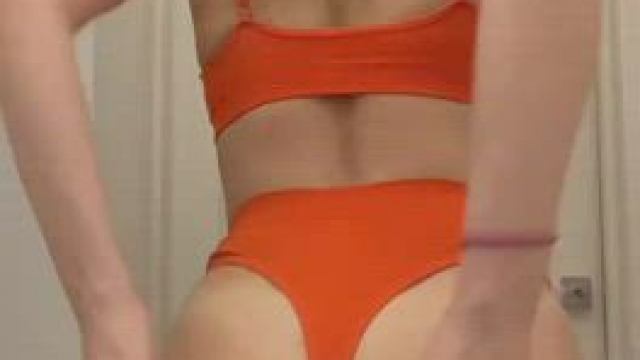 Would you let a 4.9' lady ride your cock