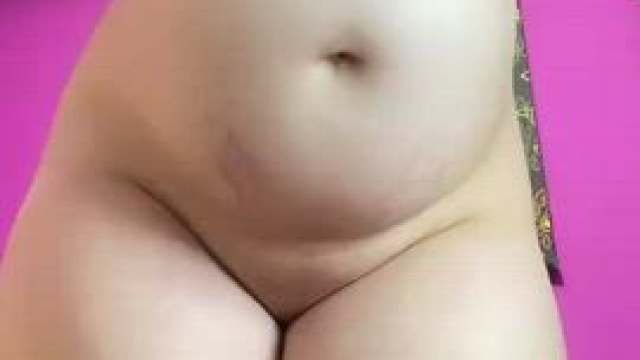 What do you think of thick chubby big ass preggo milfs?