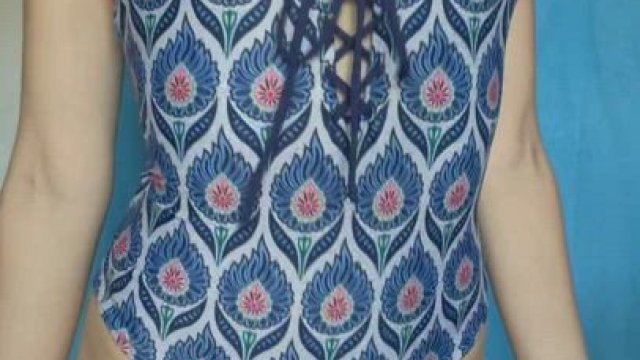 I’m a tiny lady but I also have some booty I hope you don’t mind