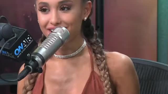 Just wanna grab Ariana Grande's handlebars and pump her face on my dick