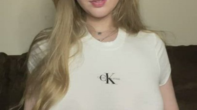 Do you love drops from big titty chicks love me?