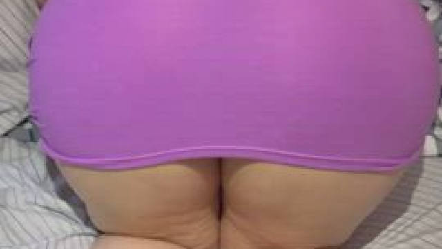 Curvy ass latina booty
