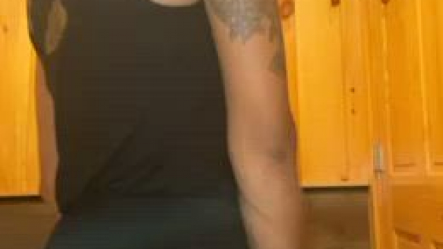 Peeling at work on this sexy ass day, rather be naked..