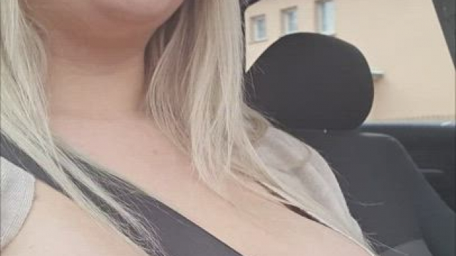 Casually driving thfough the city with my boobies out. The dude in other car gave