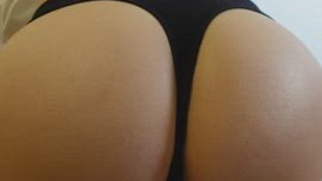 Whether You’re Into Tits, Slight Waists, Or Ass, I Got You Covered