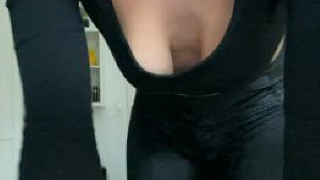 Hey to the 5 dudes who will see my body