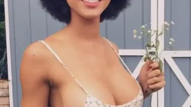 Perfectly Round Tits on Ebony Babe