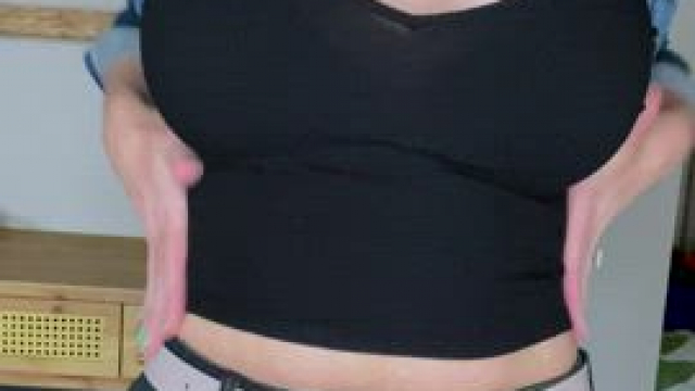 Teasing with my MIL[F] boobs before my Gf lunch date