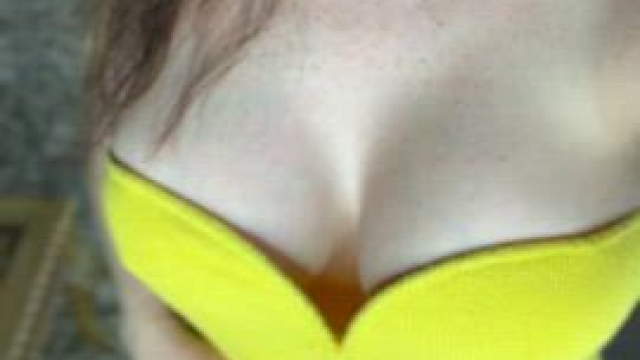 Am I a Momma You'd Jerk Off To?