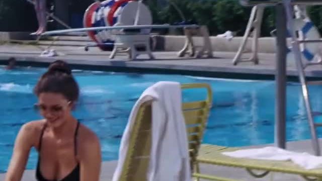 Linda Carter bathing suit plot in Wonder Girl