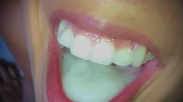 I like swallowing huge loads,it's so delicious!