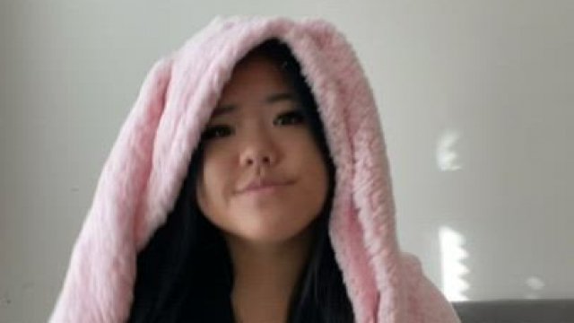 Reasons to date me: I'm hot and silly, I'll cuddle with you, I'll make you laug