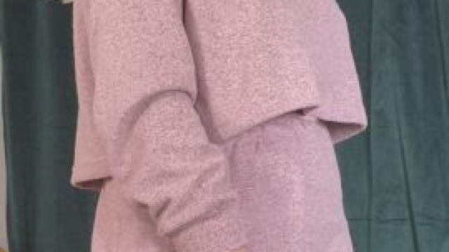 Showing off my mature body here makes me happy