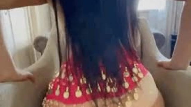 I want to sit on your lap and feel your cock inside me