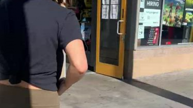 GameStop whore does it again