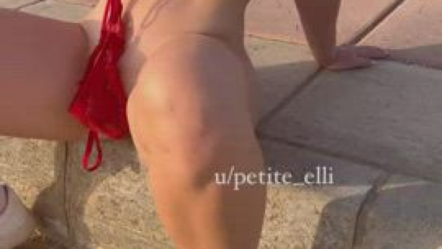 Is it hot that I sit naked next to a street?