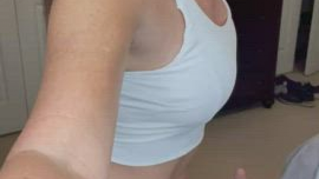 Can this cougar bounce on your dick