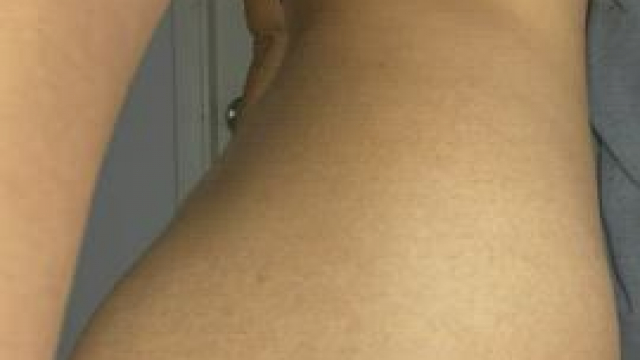 Why is it that guys always stare at me at the gym..