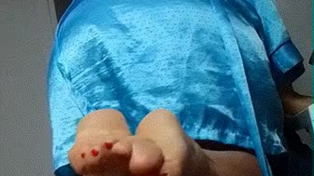 Your Girlfriend cant handle you like my ass can