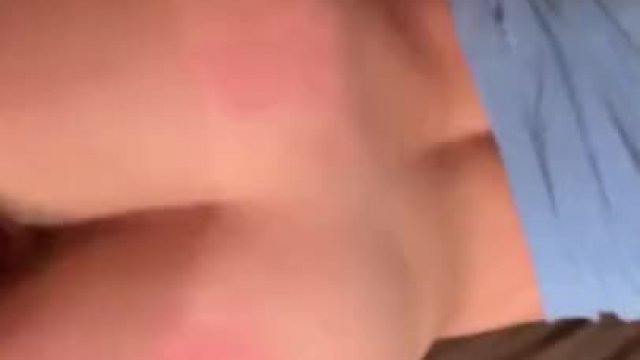 Petite blonde twerks ass on dick