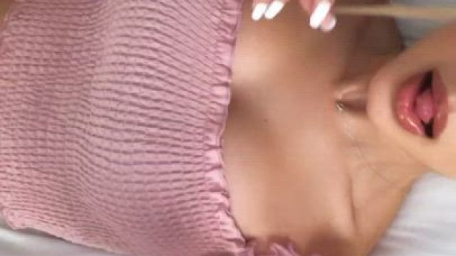 if you have a daddy bod, you can have some :) [18F]