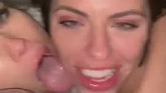 Sharing is always cutie