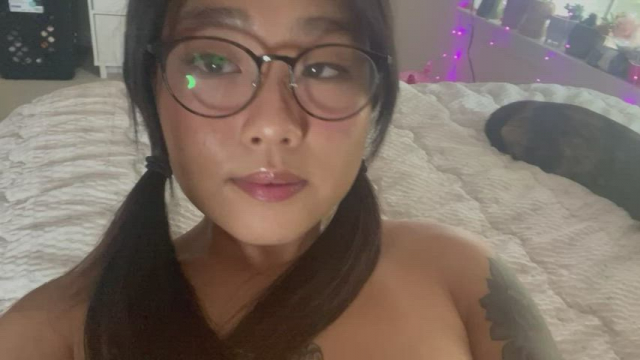 Cum on my face or in my pussy