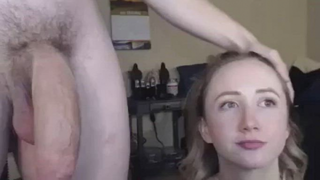 [/r/HugeDickTinyChick] Her boyfriend has a huge dick